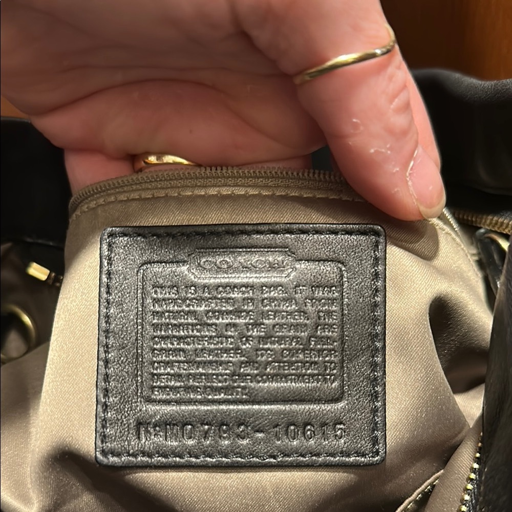 Coach Carly Purse Duffle Sac Bag in Black Leather NWOT - Picture 2 of 6